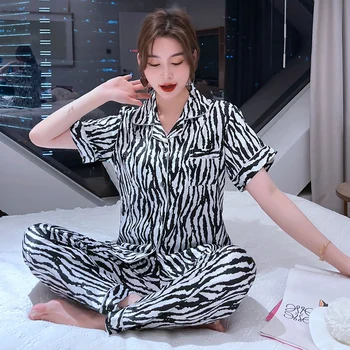 2021 Suvel Lühikesed Varrukad Pikad Püksid Silk Satin Pajama Komplekti Naistele Cartoon Zebra Print Sleepwear Homewear Pijama Mujer Riided