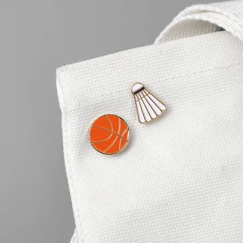 Jalgpall, korvpall, sulgpall seeria väike Pross Armas Jaapani metallist pin badge kott teenetemärgi