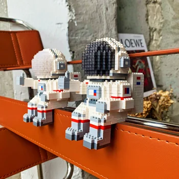 1008PCS Ruumi Seiklus Astronaut Mini Diamond ehitusplokid Spaceman Tellised Kosmonaut Heleda 3D Mudel DIY Mänguasjad Lapsele