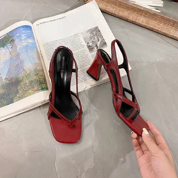 2020. aasta suvel trendikad kõrge kontsaga vein punane paks kanna plätusid naiste net punane mood rooma kingad
