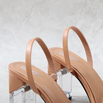 Naiste Sandaalid 2021 Suvel Uus Õhuke Flip-Flops Kõrge Kontsaga Sandaalid Mood Crystal Õõnes Square Kanna Seksikas Pidu Kingad 8.5 CM