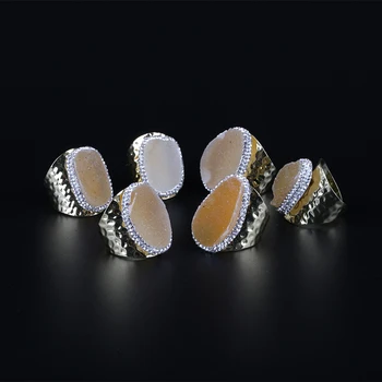 Multi värvid naturaalne töötlemata tooraine druzy drusy crystal kivi rhinestone võlu kuld sõrmus resizable suur avatud murtud helise unisex
