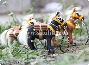 Odavad kid mänguasjad / mini realistlik hobune / vivid hobune mänguasi on ideaalne laste mänguasi või home decor valge/must/pruun 11*9 cm