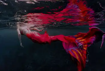Uus merineitsi super pikk fishtail ujumistrikoo + rinnahoidja cosplay suvel ujumine akvaariumi merineitsi näita koolitus ülikond saab kohandada