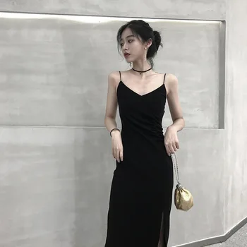 2021 Must suspender kleit naiste suvel uus stiil seksikas jagatud välja prantsuse alt väike must seelik, pikk seelik