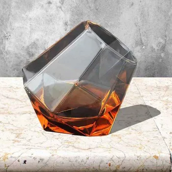 Komplekt 2 mood uudsus teemant kujuline stiilis plii-vaba viski klaas 1130-03