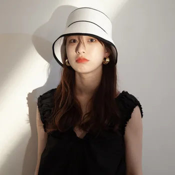 Prantsuse Hepburn Stiilis Suvel Suur Nokk Straw Hat Floppy Lai Nokk Must Valge Päike Ühise Põllumajanduspoliitika Beach Kokkupandav 2021 Mütsid Naistele Leedi